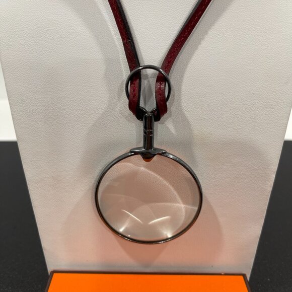 Hermes Magnifying Glass Necklace Silver/Red (142011) - Picture 2 of 3